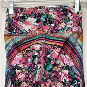 Lululemon Spectrum RARE Rainbow Wunder Under NULUX